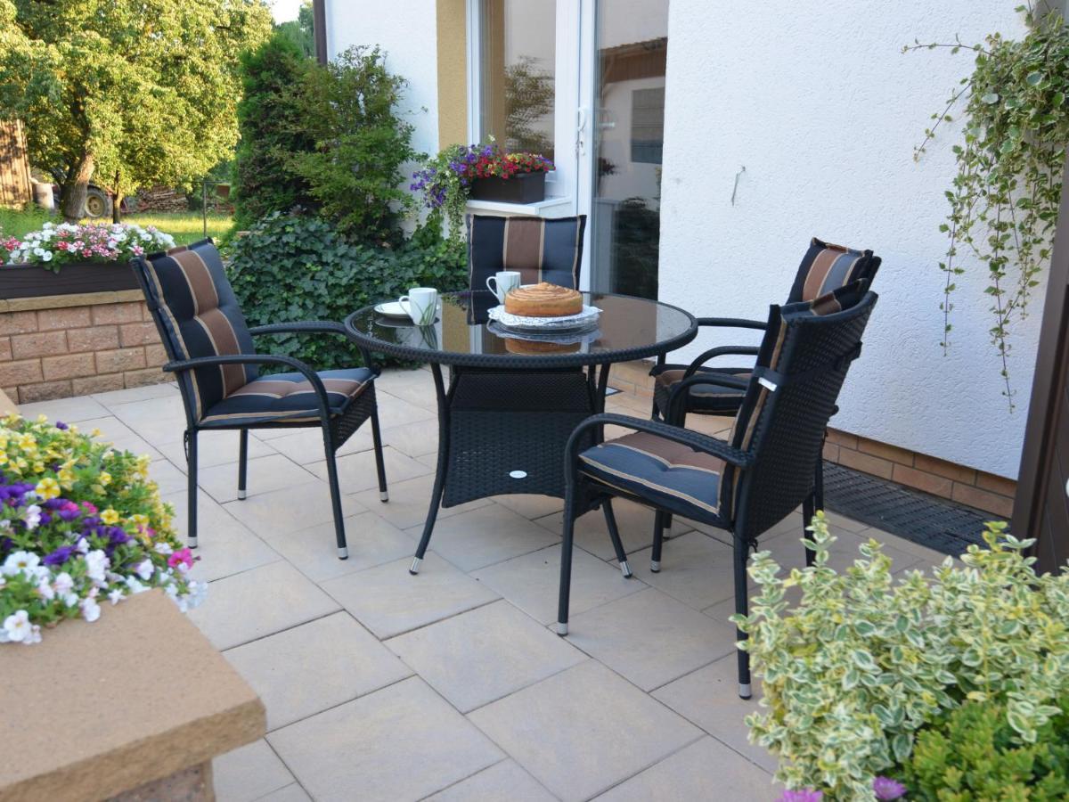 Modern Holiday Home Idyllic Setting With Terrace Medebach Εξωτερικό φωτογραφία